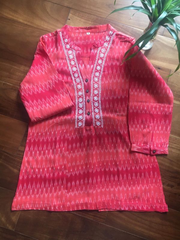 Kurti with Chikankari